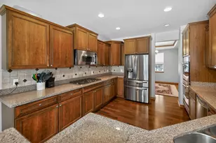 1811 Stoneridge Ln, Cedarburg, WI 53024 - Photo 9