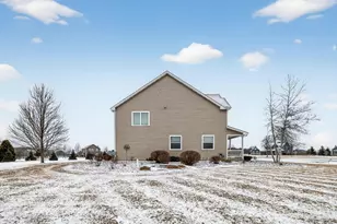 1811 Stoneridge Ln, Cedarburg, WI 53024 - Photo 37