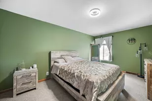 6378 S 20th St, Milwaukee, WI 53221 - Photo 9