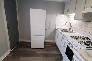 909 College Ave, Racine, WI 53403 - Photo 31