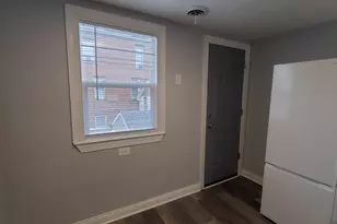 909 College Ave, Racine, WI 53403 - Photo 39