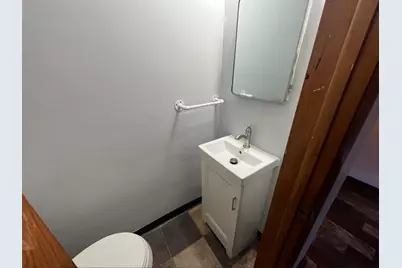 909  College Ave, Racine, WI 53403 - Photo 17