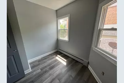 909  College Ave, Racine, WI 53403 - Photo 27