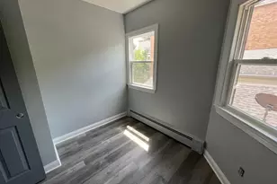 909 College Ave, Racine, WI 53403 - Photo 27