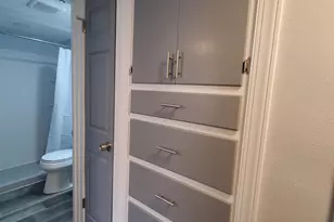 909 College Ave, Racine, WI 53403 - Photo 33