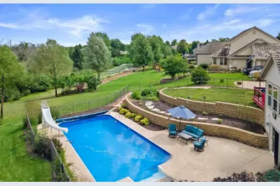 W172N7862  Shady Ln, Menomonee Falls, WI 53051 - Photo 3