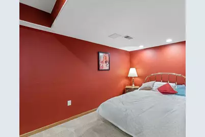 W172N7862  Shady Ln, Menomonee Falls, WI 53051 - Photo 35