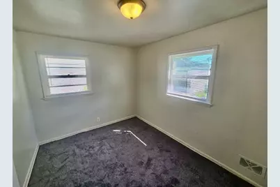 5280 N 65th St, Milwaukee, WI 53218 - Photo 13