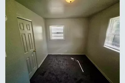 5280 N 65th St, Milwaukee, WI 53218 - Photo 11