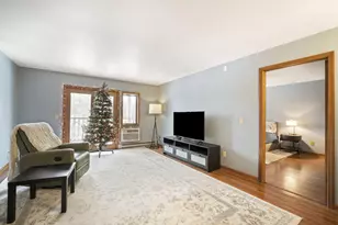 530 N Silverbrook Dr, West Bend, WI 53090 - Photo 3