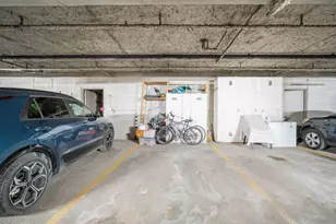 530 N Silverbrook Dr, West Bend, WI 53090 - Photo 19