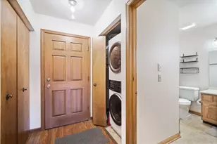 530 N Silverbrook Dr, West Bend, WI 53090 - Photo 11