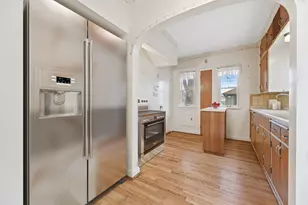 2408 N 73rd St, Wauwatosa, WI 53213 - Photo 9