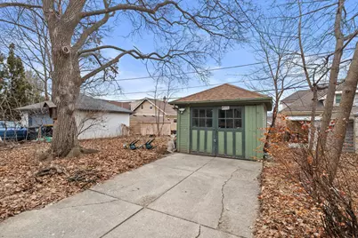 2408 N 73rd St, Wauwatosa, WI 53213 - Photo 37