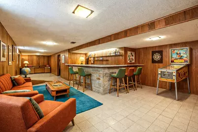 174 W Saveland Ave, Milwaukee, WI 53207 - Photo 17