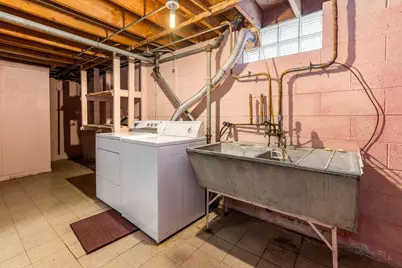 174 W Saveland Ave, Milwaukee, WI 53207 - Photo 21