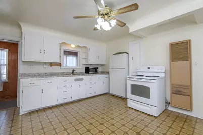 3554 S 84th St #3554A, Milwaukee, WI 53228 - Photo 15