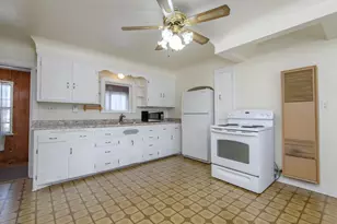 3554 S 84th St, Milwaukee, WI 53228 - Photo 15