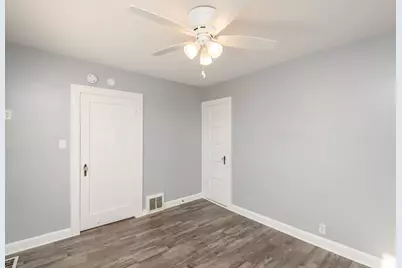 3554 S 84th St #3554A, Milwaukee, WI 53228 - Photo 7