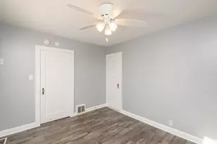 3554 S 84th St, Milwaukee, WI 53228 - Photo 7