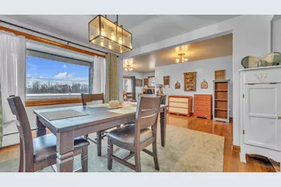 615 E Washington Ave, Cleveland, WI 53015 - Photo 7