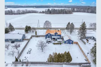 615 E Washington Ave, Cleveland, WI 53015 - Photo 29