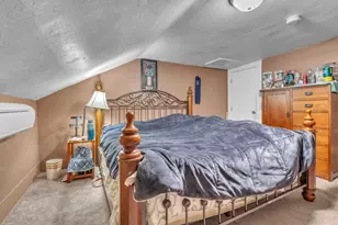 615 E Washington Ave, Cleveland, WI 53015 - Photo 17