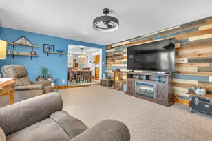 615 E Washington Ave, Cleveland, WI 53015 - Photo 11