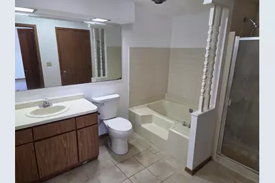 215  Franklin St #G, Delavan, WI 53115 - Photo 9