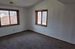 215 Franklin St, Delavan, WI 53115 - Photo 7