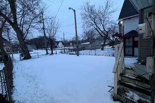 2469 N 26th St, Milwaukee, WI 53206 - Photo 3