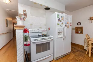 8824 W Harrison Ave, West Allis, WI 53227 - Photo 19