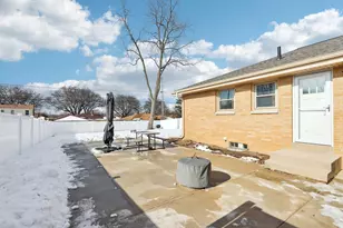 2833 S 72nd St, West Allis, WI 53219 - Photo 35