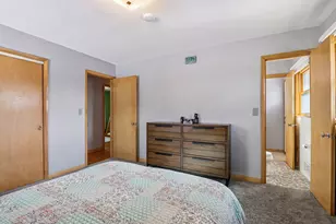 2833 S 72nd St, West Allis, WI 53219 - Photo 17