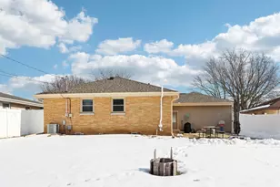 2833 S 72nd St, West Allis, WI 53219 - Photo 41