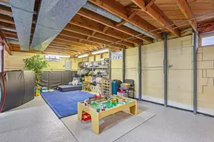 2833 S 72nd St, West Allis, WI 53219 - Photo 27