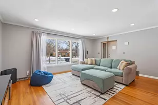 2833 S 72nd St, West Allis, WI 53219 - Photo 5