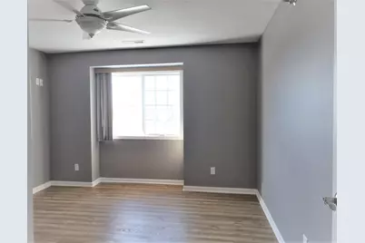 4737 S Hunter Ln, New Berlin, WI 53151 - Photo 7