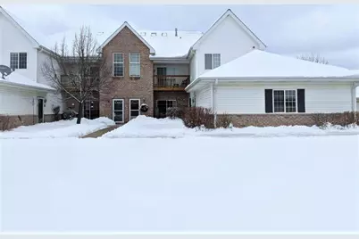 4737 S Hunter Ln, New Berlin, WI 53151 - Photo 15