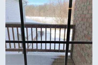 4737 S Hunter Ln, New Berlin, WI 53151 - Photo 17