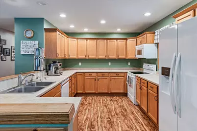 206 N Shird Ct, La Farge, WI 54639 - Photo 5