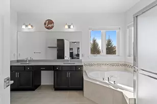 465 Chasefield Dr, Williams Bay, WI 53191 - Photo 19