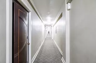 1028 E Juneau Ave, Milwaukee, WI 53202 - Photo 15