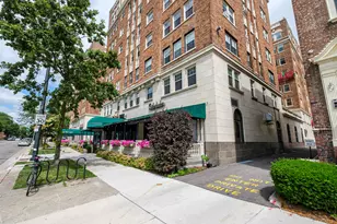 1028 E Juneau Ave, Milwaukee, WI 53202 - Photo 29