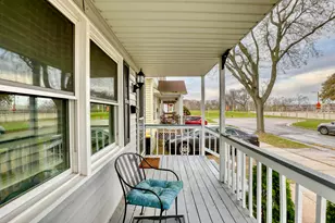 6919 Harvey Ave, Wauwatosa, WI 53213 - Photo 33