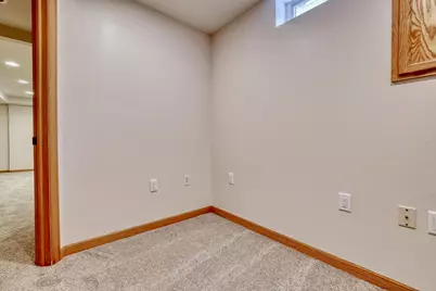 6919  Harvey Ave, Wauwatosa, WI 53213 - Photo 29