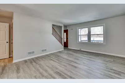 6919  Harvey Ave, Wauwatosa, WI 53213 - Photo 5