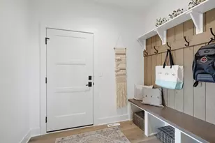 9401 W Huntington Dr, Mequon, WI 53097 - Photo 23