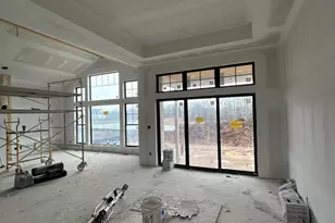 9401 W Huntington Dr, Mequon, WI 53097 - Photo 7