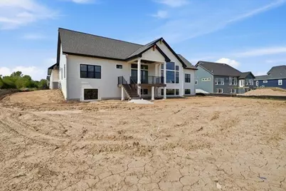 9401 W Huntington Dr, Mequon, WI 53097 - Photo 31